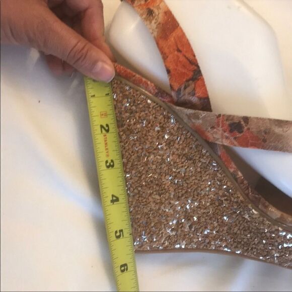 NAUGHTY MONKEY ORANGE FLORAL WEDGE SANDALS… - Picture 8 of 9